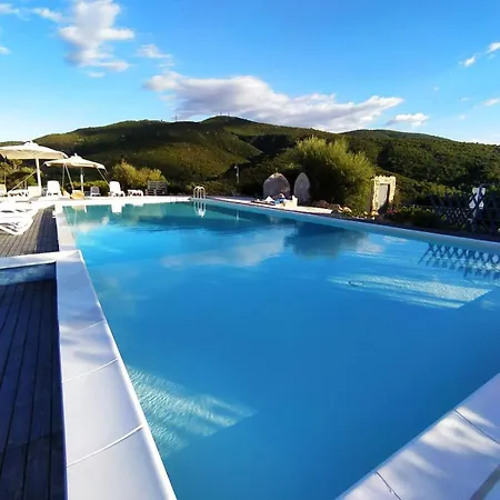 Casagliana Semesteranläggning (resort)